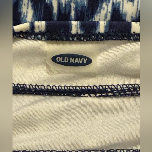 Old Navy Deep V Neck Women’s One Piece Bathing Suit - Picture 3 of 5